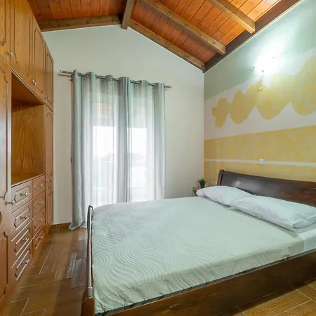 Vakantiehuis Nirvana - Sea View Maisonette In Roda, Offering Tranquility And Comfort On The Enchanting Northern Coast Of Corfu *
