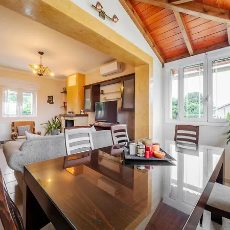 Nirvana - Sea View Maisonette In Roda, Offering Tranquility And Comfort On The Enchanting Northern Coast Of Corfu Vakantiehuis Litheres