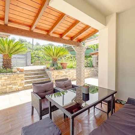 Holiday home Nirvana - Sea View Maisonette In Roda, Offering Tranquility And Comfort On The Enchanting Northern Coast Of Corfu *