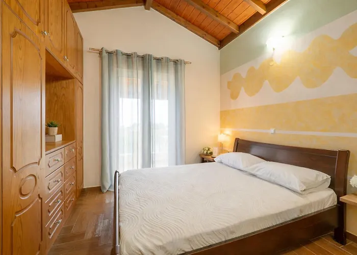 Nirvana - Sea View Maisonette In Roda, Offering Tranquility And Comfort On The Enchanting Northern Coast Of Corfu 度假居 *