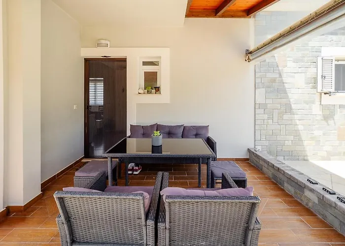 Nirvana - Sea View Maisonette In Roda, Offering Tranquility And Comfort On The Enchanting Northern Coast Of Corfu