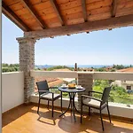Nirvana - Sea View Maisonette In Roda, Offering Tranquility And Comfort On The Enchanting Northern Coast Of Corfu בית נופש *