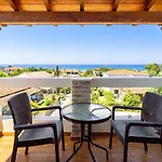 Nirvana - Sea View Maisonette In Roda, Offering Tranquility And Comfort On The Enchanting Northern Coast Of Corfu בית נופש *