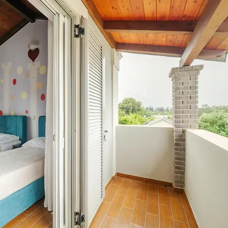 Nirvana - Sea View Maisonette In Roda, Offering Tranquility And Comfort On The Enchanting Northern Coast Of Corfu Hébergement de vacances Litheres
