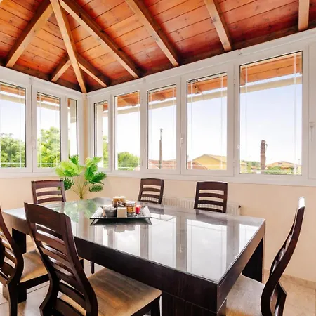 Nirvana - Sea View Maisonette In Roda, Offering Tranquility And Comfort On The Enchanting Northern Coast Of Corfu Vakantiehuis Litheres