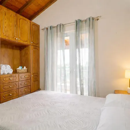 Vakantiehuis Nirvana - Sea View Maisonette In Roda, Offering Tranquility And Comfort On The Enchanting Northern Coast Of Corfu Litheres
