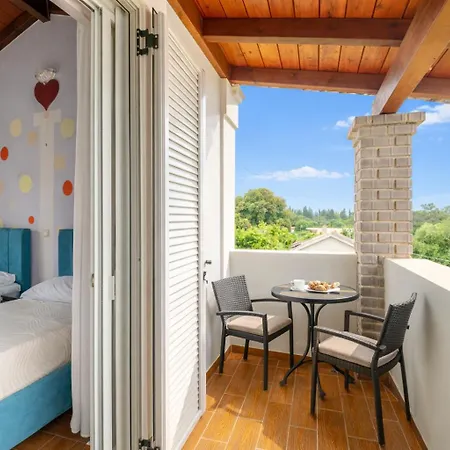 Nirvana - Sea View Maisonette In Roda, Offering Tranquility And Comfort On The Enchanting Northern Coast Of Corfu Vakantiehuis *
